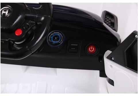 Auto na Akumulator HL1638 Dla Dzieci Światła LED MP3 Pilot Biały