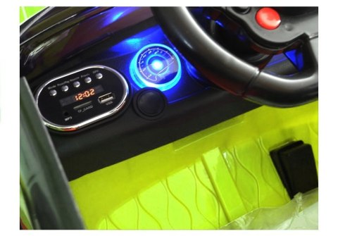 Auto na Akumulator HL1638 Dla Dzieci Światła LED MP3 Pilot Zielone