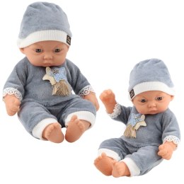 Lalka Bobas W Szarej Piżamce z Gwiazdkami Czapeczka