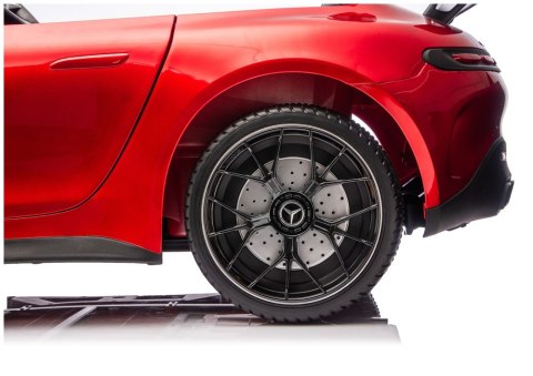 Auto Na Akumulator Mercedes GT63 AMG DK-GT63 24V LCD Czerwony Lakierowany